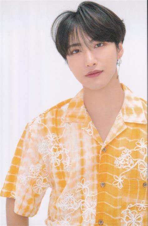 Ateez Summer Vacation Camp Dreamers Seong Hwa Trading Card