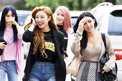 Mamamoo Mamamoo Kpop Girls Hwasa