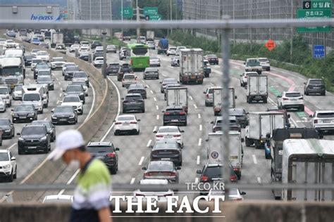 속보 전국 고속도로 곳곳 정체부산→서울 6시간30분 네이트 뉴스