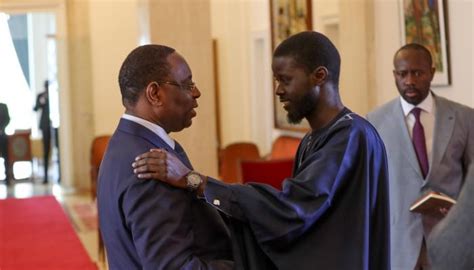 Sénégal Le Président Macky Sall Reçoit Bassirou Diomaye Faye Et