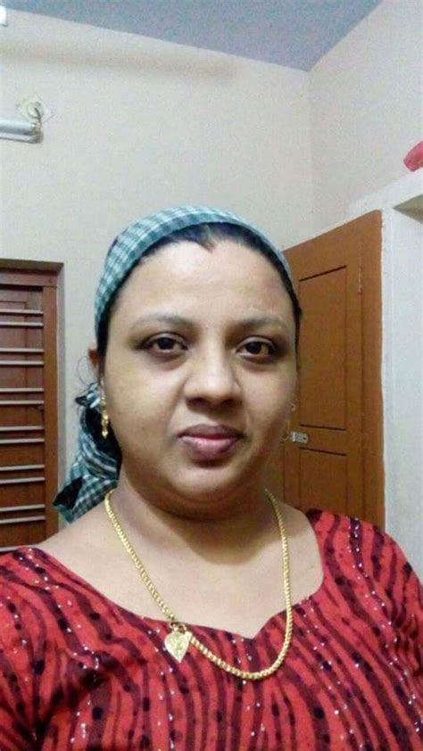 Mallu Aunty மலகவ மலல ஆணட Hot Tamil place