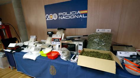 ESPAÑA DECOMISAN 100 KILOS DE COCAÍNA PROCEDENTE DE ECUADOR