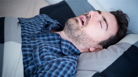 6 Causes Of Snoring Why Some People Snore And Not Others Goodrx