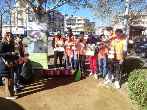 MADRE TERRA A CALTAGIRONE UN IMPEGNO VERSO IL VERDE E L INCLUSIONE