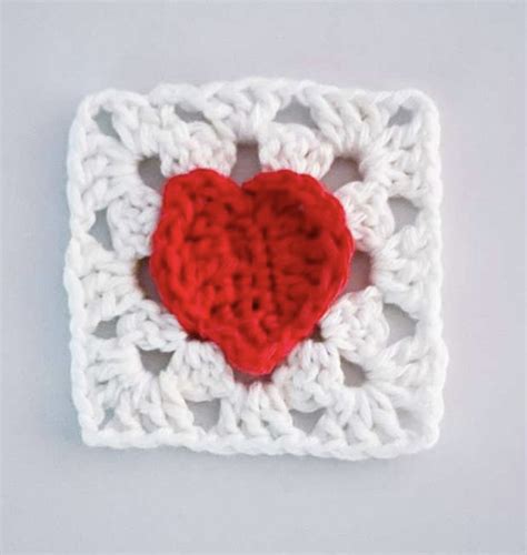 Heart Granny Square Free Crochet Pattern — Craftorator