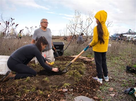 Reforest, Revitalize, Reclaim: Kahnawà:ke Plants a Food Forest – The Rover