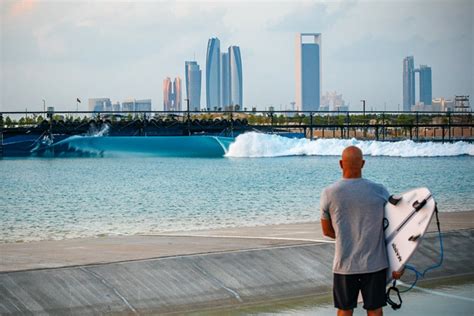 Surf Abu Dhabi Surfing Legend Kelly Slater Riding Waves In Uae At