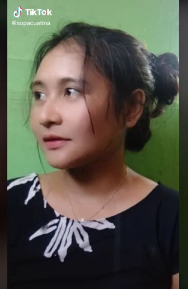 Bak Kembar Ini 4 Potret Tina Sapacua Wanita Yang Disebut Mirip Prilly