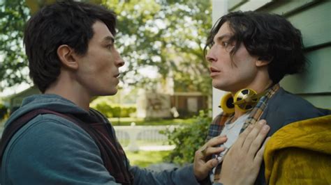 Is Ezra Miller Gay Know Everything About His Sexual Identity Crossover 99