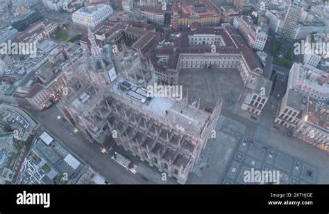 Milan duomo aerial Stock Videos & Footage - HD and 4K Video Clips - Alamy