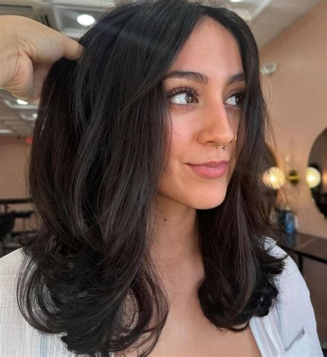 Your Hair Called—It Wants These Fresh, Flattering Medium-Length Layers