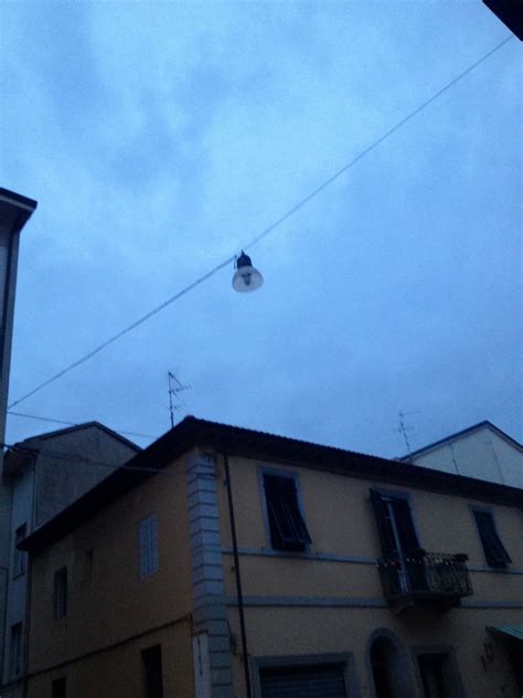 Lampioni Spenti E Frazioni Al Buio Segnalazioni A Pietrasanta Dopo La