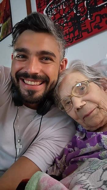 Comparte Videos Con Su Abuela De 92 Años Y Se Hizo Viral La Tierna Historia De Lidia Y Santiago