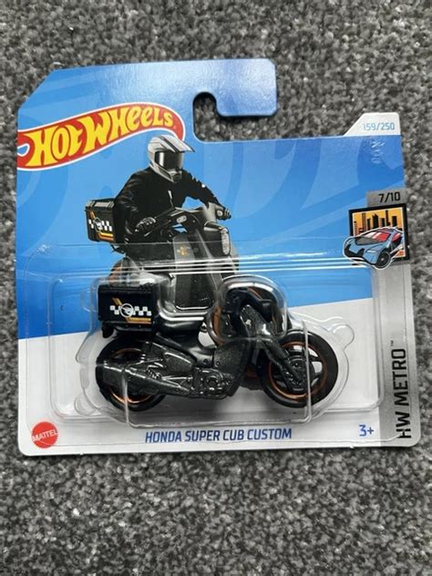 HOT WHEELS HONDA Super Cub Custom TREASURE HUNT New Case 2024 3 00