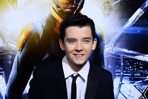 Watch Sex Education Stars Promote Moordale In Season 3 Teaser UPI