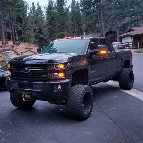 Pin By Brooke Ortman On Chevy Chevy Duramax Lifted Chevy Chevy Pickup Trucks