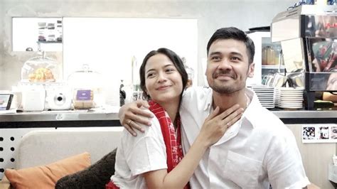 Romantisnya Chicco Jerikho Dan Putri Marino Bikin Sejagad Raya Baper