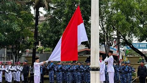 Camat Bersama Lurah Se Kecamatan Ujung Tanah Ikuti Upacara Peringatan