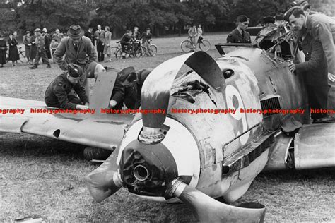 F010057 Messerschmitt Bf 109 E Windsor Great Park 1940 Deutsche