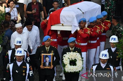 Pemakaman Wakil Presiden Ke Hamzah Haz Dilakukan Secara Militer Di