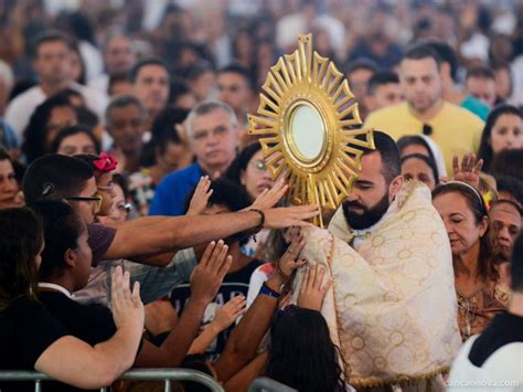 Por que preciso fazer adoração ao Santíssimo Sacramento Diocese de