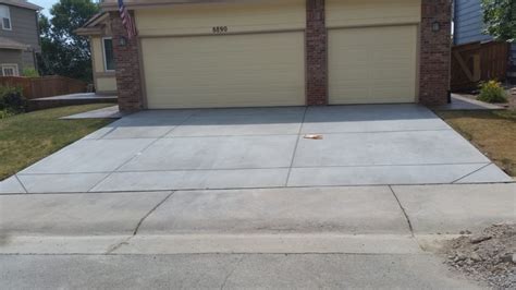 Driveway Broom Finish 2 Gumer Concrete