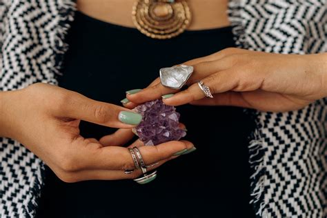 Amatista: Características, usos y propiedades de este cuarzo color violeta