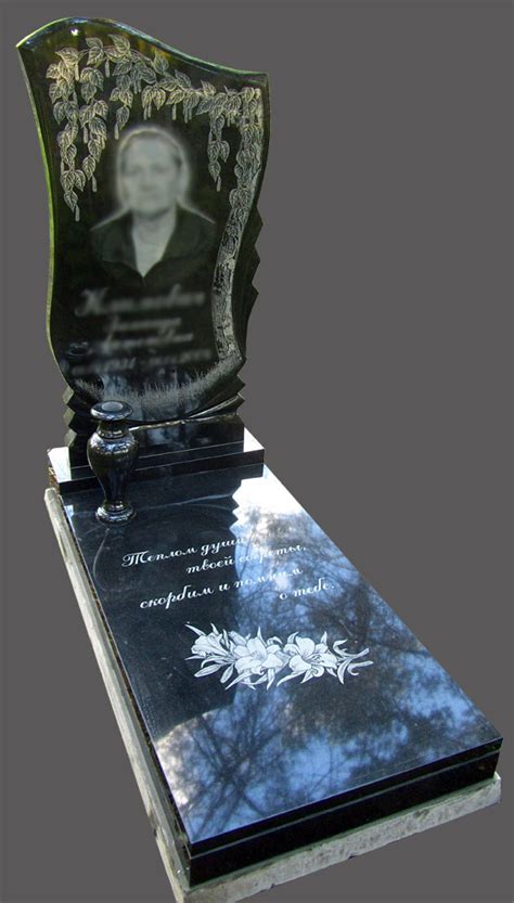 Надгробная плита, черный гранит