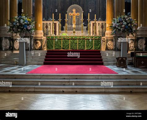 Interior view of Westminster Cathedral Stock Photo - Alamy