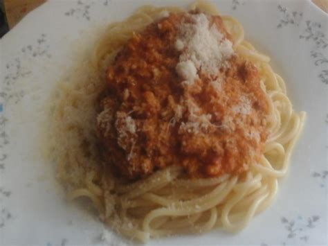 Spaghetti In Speck Sahne Tomaten Sauce Rezept Kochbar De