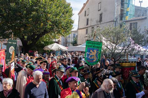 La Foire De La Pomme Et De L Oignon Doux Des C Vennes Site De