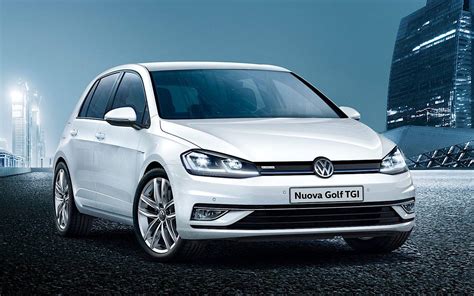 El nuevo El Volkswagen Golf ya está disponible en España con motor