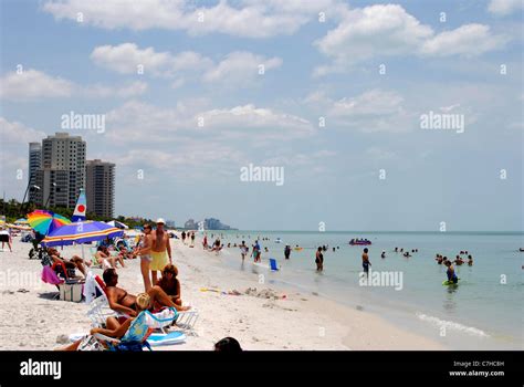 Vanderbilt Beach Naples Florida Stock Photo - Alamy