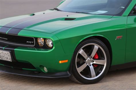 Dodge Challenger - Green Metallic wrap | WrapStyle