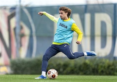 Villarreal Carlos Romero Equipola Idea Del Villarreal Para El Lateral