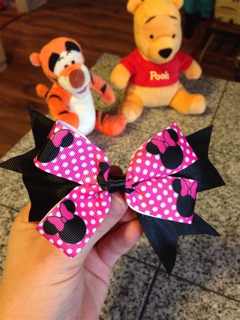 Minnie Mouse bow | Minnie mouse bow, Bows, Hair bows