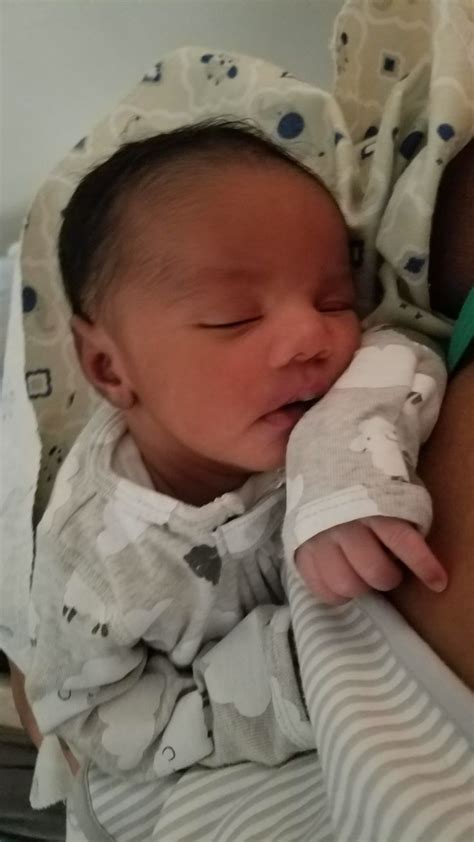 Pin By Aylla Duarte On Story Lightskin Babies Baby Boy Newborn