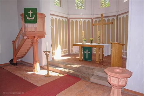 Dankeskirche Sehlen auf Rügen eine der jüngeren Kirchen