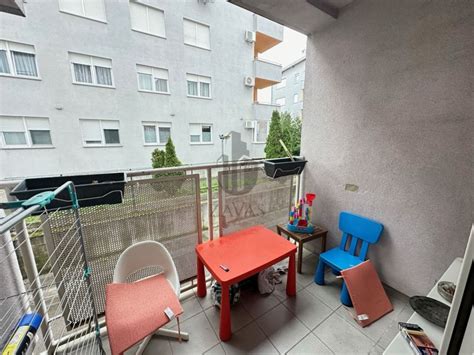 Stan Zagreb Male Nica M Balkon I Spremi Te Prodaja