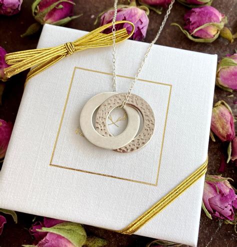 Sterling Silver Interlocking Circle Necklace Friendship Etsy