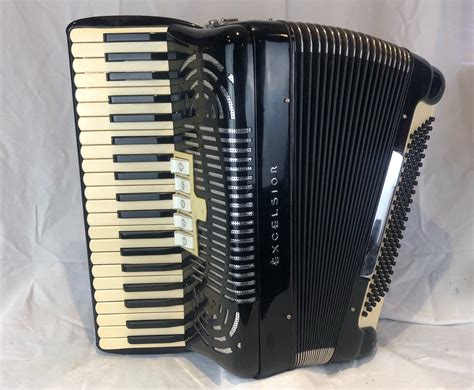 6339 Black Excelsior OO Piano Accordion LMM 41 120