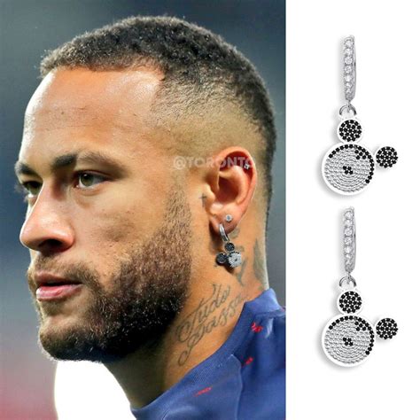 Brinco Argola Mickey Cravejado Banhado A Ouro Branco Neymar Jr