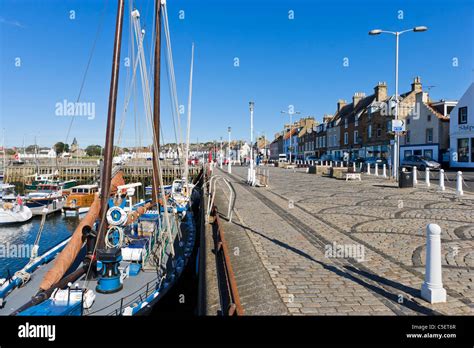 Anstruther Waterfront Scotland Hi Res Stock Photography And Images Alamy