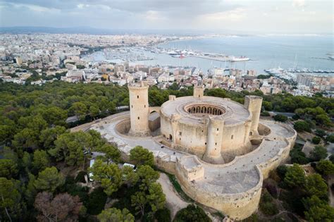 Top 10 Historical Sites & Monuments in Palma de Mallorca