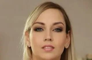 Siya Jey Age Hot Photos Measurements Nationality Net Worth Woodman Wikipedia Biography More