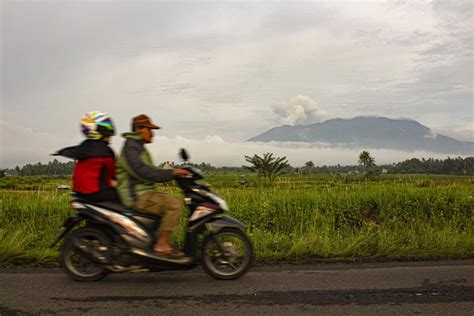 Indonesia’s Marapi volcano erupts for second time in just over a month | CNN