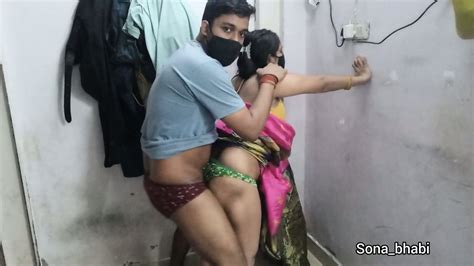 Indian Desi Bhabhi Sex In Saree