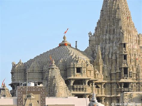 Heritage and Architecture of Dwarkadhish Temple, Dwarka | Inditales