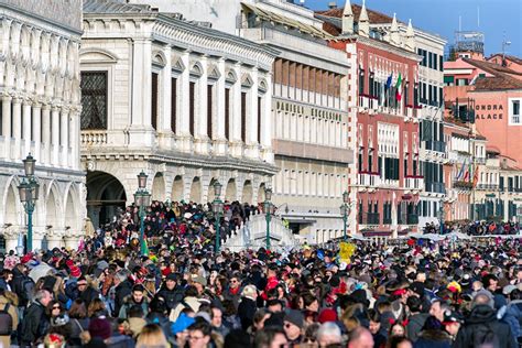 A Venise Le Pape Met En Garde Contre Les Dangers Du Surtourisme