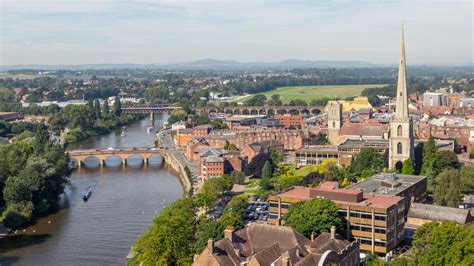 New homes, restaurants, parks and offices plan for Worcester - BBC News